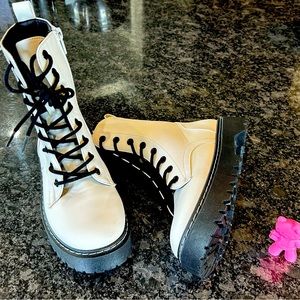 Brand new forever 21 white boots